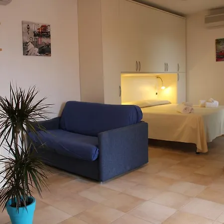 Aba Village Aparthotel 3*